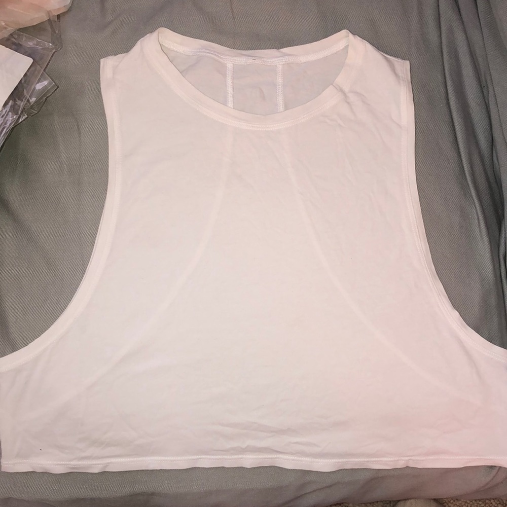 lululemon size 6 muscle crop